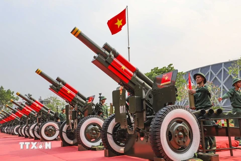 Chuẩn bị dàn pháo cho lễ kỷ niệm 70 năm Chiến thắng Điện Biên Phủ