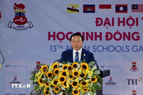 Phó Thủ tướng Chính phủ Trần Hồng Hà phát biểu khai mạc Đại hội Thể thao học sinh Đông Nam Á lần thứ 13 tại Việt Nam. (Ảnh: Trần Lê Lâm/TTXVN)
