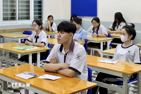 Thí sinh trong phòng thi tại điểm thi Trường THPT Lê Quý Đôn, quận 3, Thành phố Hồ Chí Minh. (Ảnh: Hồng Giang/TTXVN)