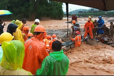 Một số khu vực đã bị cô lập và hàng trăm người bị mắc kẹt sau trận lở đất ở Wayanad. (Nguồn: ndtv)