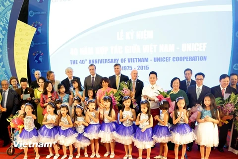 Việt Nam và UNICEF kỷ niệm 40 năm hợp tác vì trẻ em. (Ảnh: UNICEF)