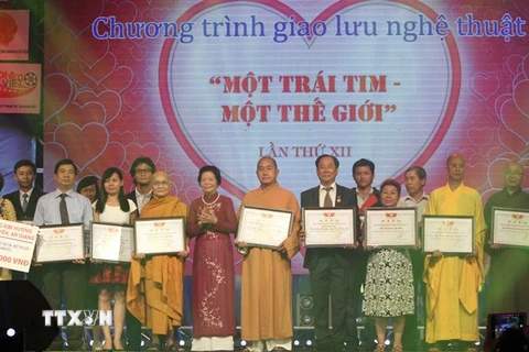 Chương trình "Một trái tim-Một thế giới"năm 2015. (Ảnh minh họa: Phương Vy/TTXVN)