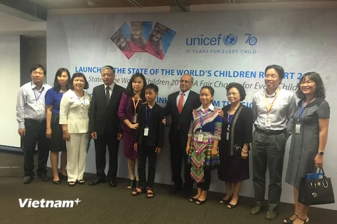 Buổi lễ công bố báo cáo Tình hình Trẻ em Thế giới 2016. (Ảnh: Hồng Kiều/Vietnam+)