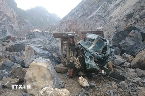 Hiện trường vụ tai nạn sập mỏ đá ở núi Hang Cá, Thanh Hóa. (Ảnh: Hưng-Tư/TTXVN)