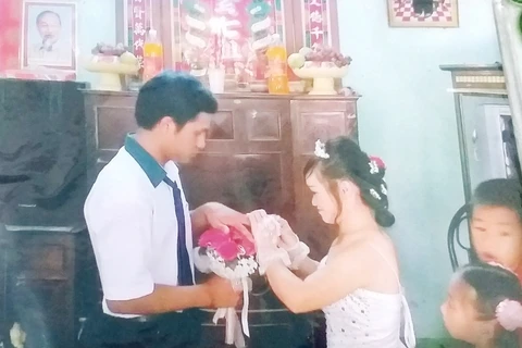 Vợ chồng anh Huỳnh Chương trong ngày kết hôn. (Ảnh: Nhân vật cung cấp)
