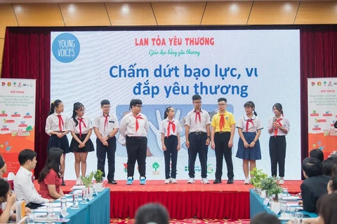Đại diện trẻ em tại Hà Nội và Thành phố Hồ Chí Minh chia sẻ thông điệp chấm dứt trừng phạt thể chất, tinh thần trẻ em. (Ảnh minh họa: PV/Vietnam+)