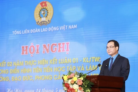 Ông Nguyễn Đình Khang, Chủ tịch Tổng Liên đoàn Lao động Việt Nam phát biểu tại hội nghị. (Ảnh: PV/Vietnam+)