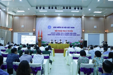 Hội nghị trực tuyến sơ kết công tác 6 tháng đầu năm và triển khai nhiệm vụ 6 tháng cuối năm 2023 của Bảo hiểm xã hội. (Ảnh: PV/Vietnam+)