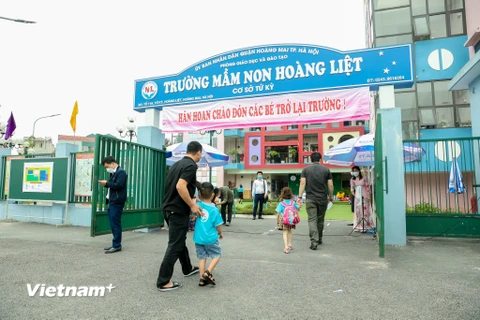 [Photo] Hà Nội: Các trường mầm non ngày đầu đón trẻ trở lại trường