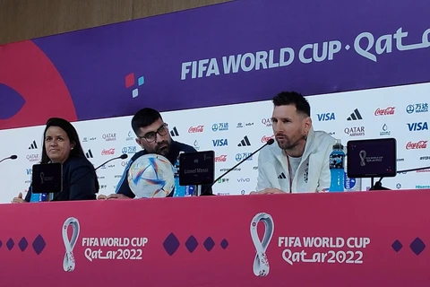 [Video] Cận cảnh buổi họp báo đầu tiên của Messi tại World Cup 2022