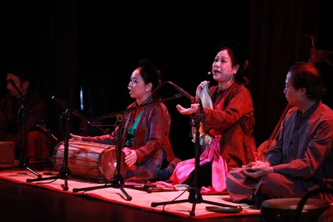 “Tiếng trúc tiếng tơ”: Lời mời vào cuộc viễn du về miền cổ nhạc 
