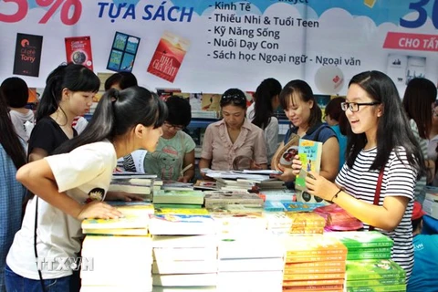 Triển lãm-Hội chợ sách Quốc tế Việt Nam lần thứ năm (2015) diễn ra từ ngày 10-14/9 tại Hà Nội. (Ảnh: TTXVN)