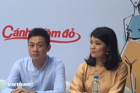 Hai MC nổi tiếng Anh Tuấn, Diệp Anh đồng hành cùng chương trình. (Ảnh: P. Mai/Vietnam+)