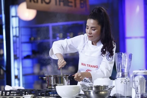 Kiwi Ngô Mai Trang trở thành quán quân "Vua đầu bếp Việt Nam 2017 - Phiên bản người nổi tiếng." (Ảnh: BTC)