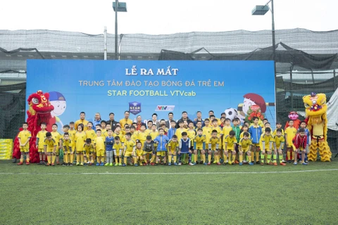 Trung tâm là sân chơi cho trẻ em yêu thích, đam mê bóng đá ở Hà Nội. (Ảnh: Hoàng Hà/Vietnam+)