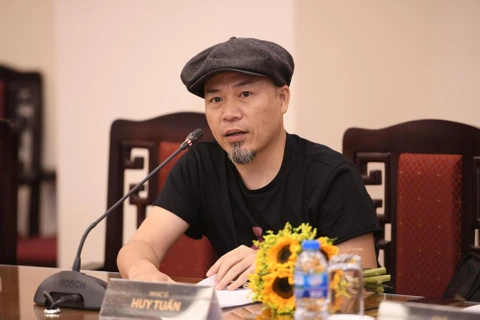 Nhạc sỹ Huy Tuấn tại Lễ công bố Danh sách đề cử Giải Âm nhạc Cống hiến lần thứ 14. (Ảnh: PV/Vietnam+)