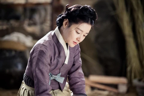 Trong "Nhật ký áng sáng," Lee Young Ae vào vai một nhân vật có thật trong lịch sử Hàn Quốc. (Ảnh: VTV)