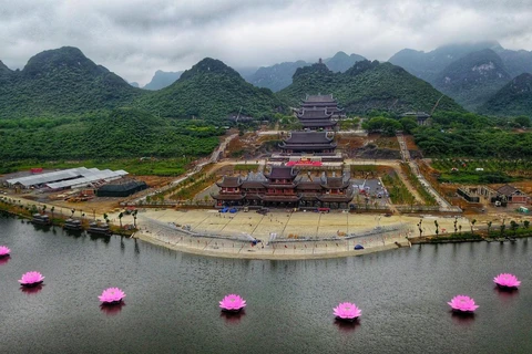 “Đại lộ di sản” diễn ra vào tối 12/5 tại Trung tâm Văn hoá Phật giáo chùa Tam Chúc (thị trấn Ba Sao, huyện Kim Bảng, tỉnh Hà Nam). (Ảnh: TTXVN)