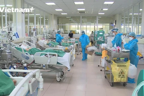 [Video] Trải lòng của y, bác sĩ tại tuyến cuối điều trị COVID-19 