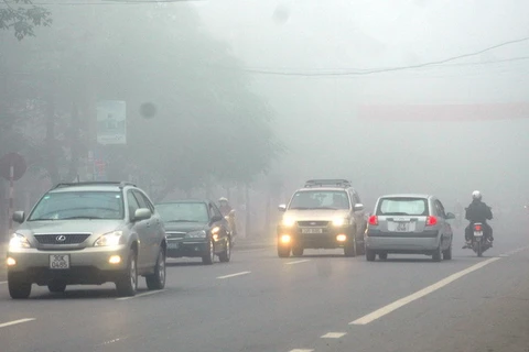 Sương mù xuất hiện dày đặc tại Thành phố Hồ Chí Minh