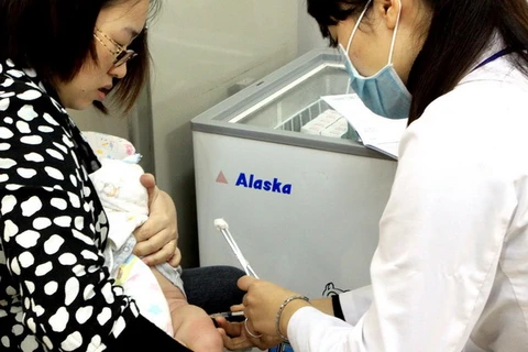Bệnh thủy đậu gia tăng ở Đà Nẵng, vắcxin thiếu hụt
