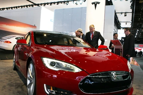 Tesla đầu tư hàng trăm triệu USD vào trạm sạc Trung Quốc