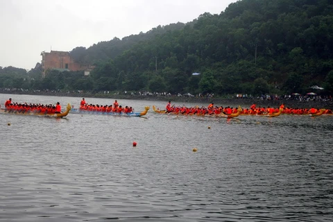 Khai mạc giải đua thuyền truyền thống Eximbank lần thứ 2