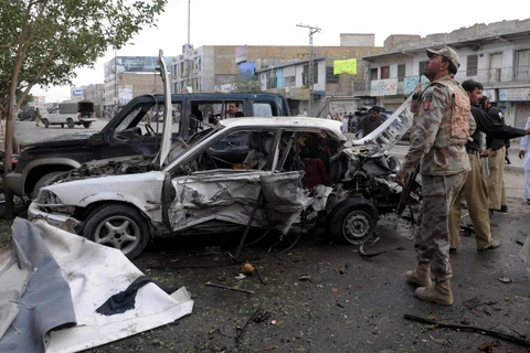 [Photo] Đánh bom ở Pakistan làm 18 người thương vong
