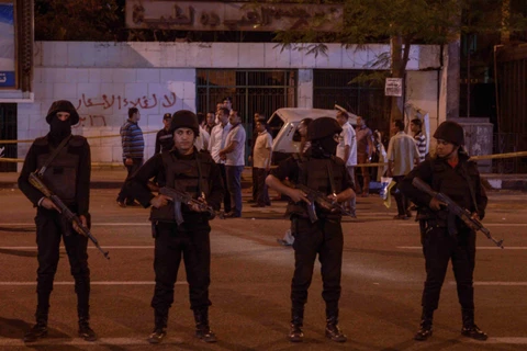 Ba cảnh sát Ai Cập bị bắn chết ngay giữa thủ đô Cairo