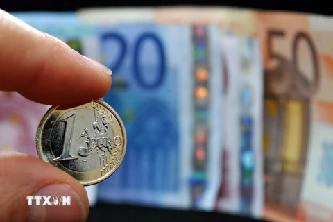 Đồng euro giữ giá so với đồng USD tại thị trường châu Á