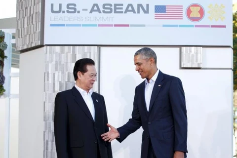 Tổng thống Obama chào đón Thủ tướng Nguyễn Tấn Dũng khi ông tới Mỹ để dự Hội nghị cấp cao đặc biệt Mỹ - ASEAN (Nguồn: Reuters)