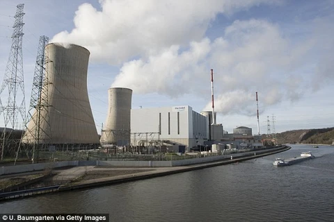 Nhà máy điện hạt nhân Tihange ở Bỉ (Nguồn: Daily Mail)