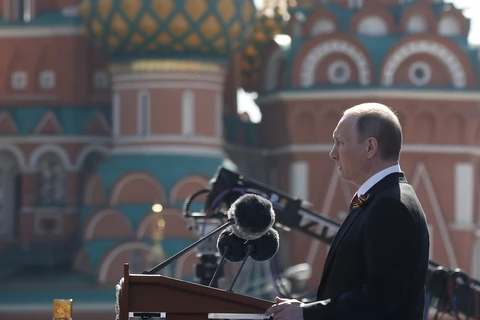 Ông Putin phát biểu trong lễ duyệt binh mừng Ngày chiến thắng (Nguồn: EPA)