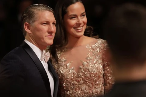 Schweinsteiger được trao giải “Prize of the Jury." (Nguồn: rbb-online.de)