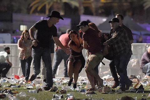 Xuất hiện video về khoảnh khắc xảy ra vụ xả súng ở Las Vegas Strip
