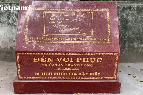 Vẻ đẹp uy nghiêm của đền Voi Phục, Trấn Tây kinh thành Thăng Long xưa