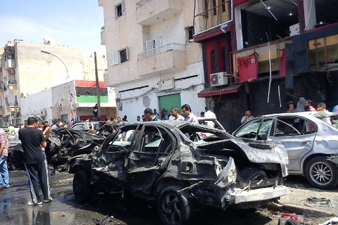 Hiện trường vụ đánh bom một bệnh viện ở Benghazi hồi tháng 5/2013. (Ảnh: libyaherald.com)