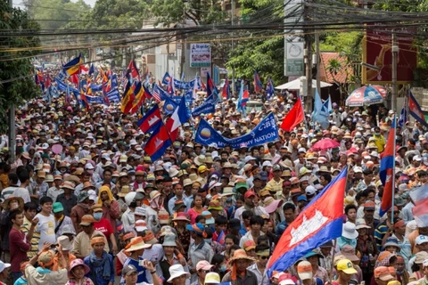 Phe đối lập Campuchia tuyên bố tạm ngừng biểu tình