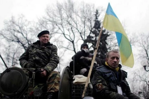 Ukraine cho phép binh lính tại Crimea dùng vũ khí tự vệ