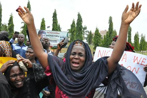 Anh, Mỹ hứa giúp Nigeria giải thoát "nữ sinh chiến lợi phẩm"