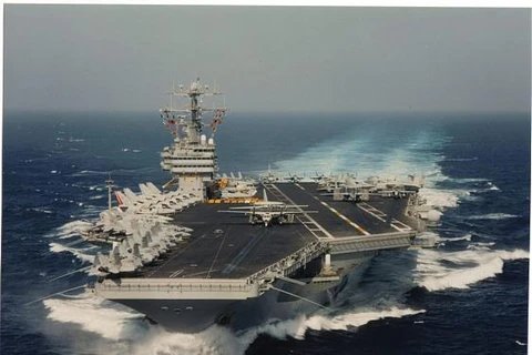 Tàu chiến Mỹ đổ về vùng Vịnh để chuẩn bị "giải cứu" Iraq