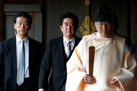 Hãng AFP: Hai bộ trưởng Nhật Bản thăm đền Yasukuni