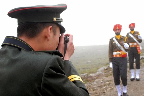 Trung Quốc lên tiếng "trấn an" sau vụ đối đầu với Ấn Độ ở biên giới