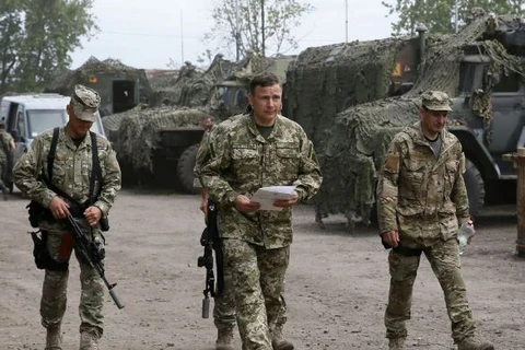 Bộ trưởng Quốc phòng Ukraine mất chức vì thảm bại ở Donetsk