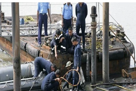 Chìm tàu hải quân ở Ấn Độ khiến nhiều người mất tích