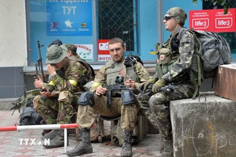 Quân đội Ukraine phủ nhận phát động tổng tấn công miền Đông