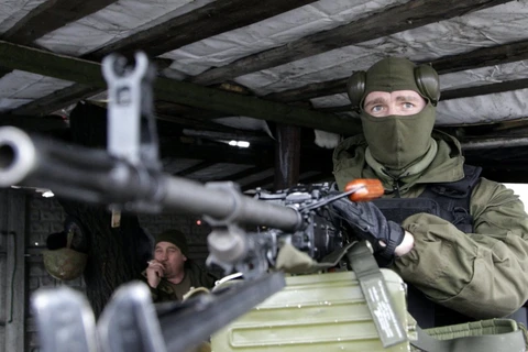 Quân Ukraine phá vây bất thành, 2 phe tố nhau vi phạm lệnh ngừng bắn