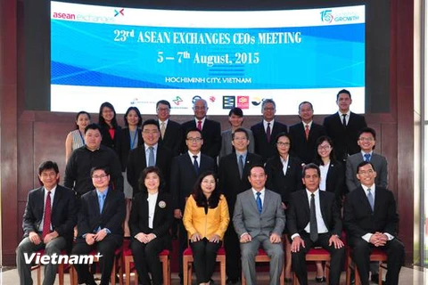 Tổng Giám đốc các Sở Giao dịch Chứng khoán ASEAN dự Hội nghị lần thứ 23. (Ảnh: Hoàng Hải/Vietnam+)
