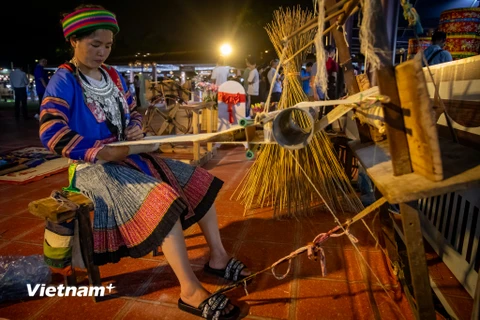 Giới thiệu tinh hoa các làng nghề Việt tại Hoàng thành Thăng Long 