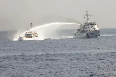 Báo Đức: Tàu Trung Quốc tấn công tàu tuần tra Việt Nam